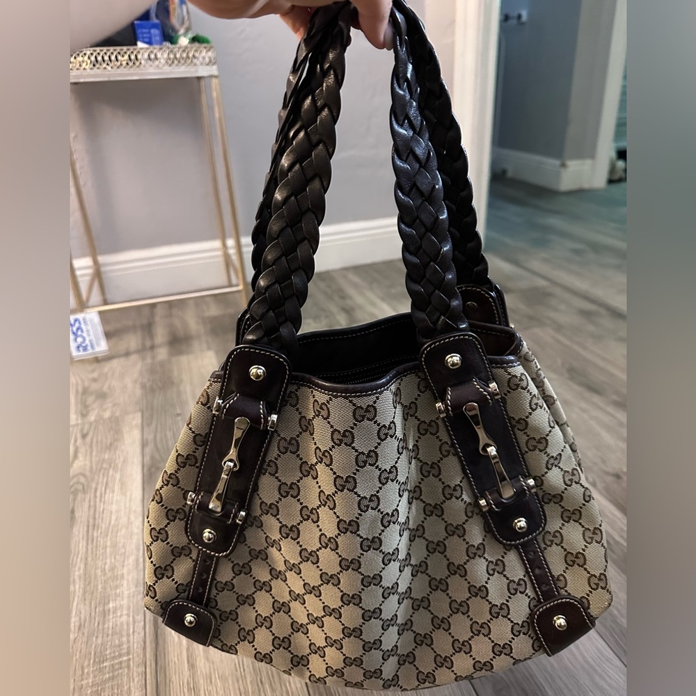 Authentic Gucci purse